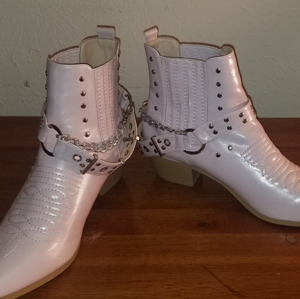 Pearl Toned Booties